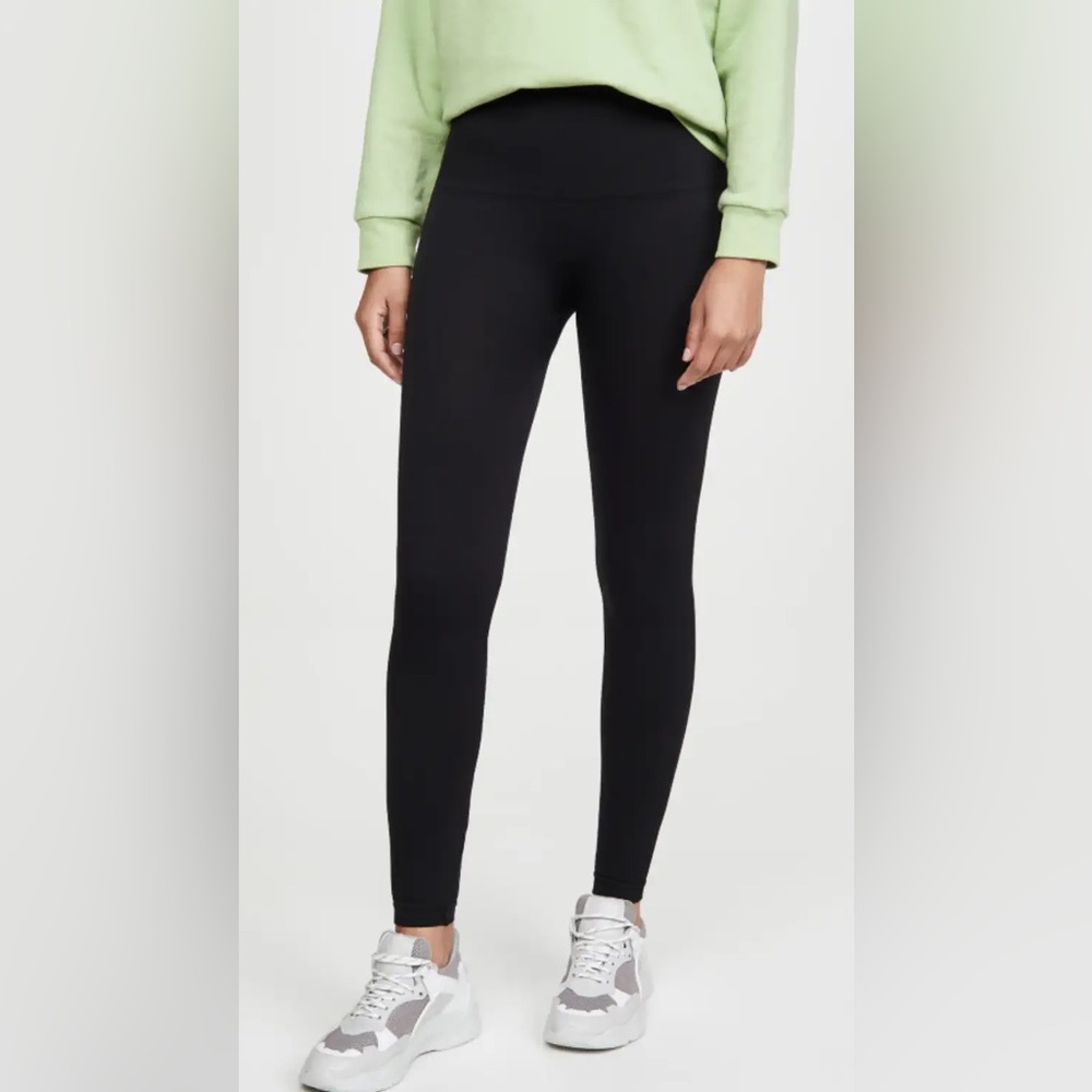 Spanx Look At Me Now Seamless Black Leegings